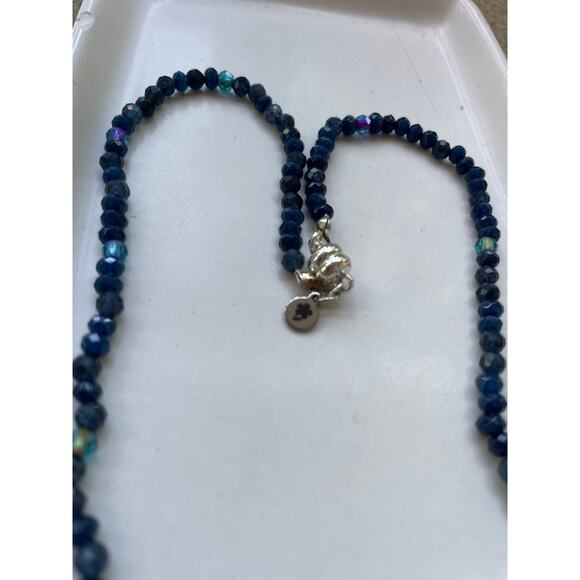NWT Artisan Navy Blue Faceted Stone Necklace, Minimalist, Dainty, Magnetic Clasp - Picture 3 of 5